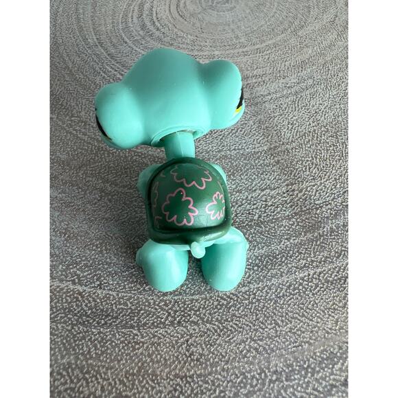 Littlest Pet Shop LPS Pink Flower Turtle #545 Target Exclusive 2006 Hasbro - Picture 5 of 6
